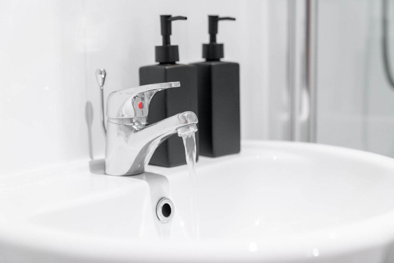 Beautiful Birmingham Central Spacious Apartment-Free Parking, Wifi, Contractors, Hs2, Bullring, Birmingham City Fc Екстериор снимка